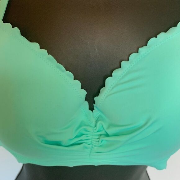 Victoria's Secret Underwire Full Support Bikini Top - Picture 4 of 7